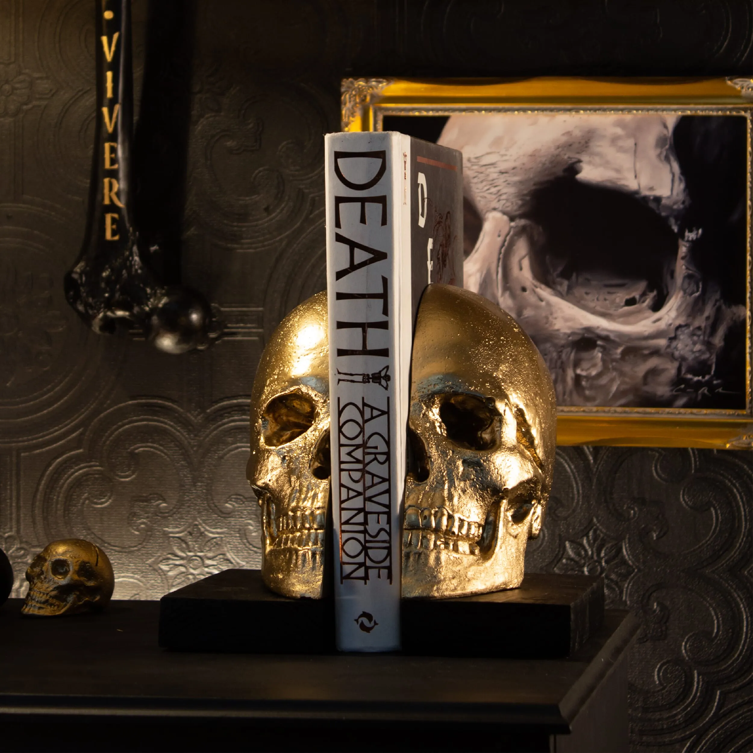 Skull Bookends