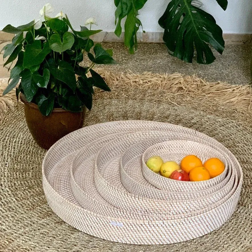 Wicker V Round Tray Whitewash